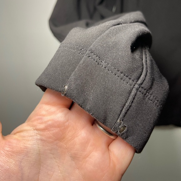 The North Face Women’s Black TNF Apex Bionic Fitted Jacket in S - Picture 8 of 11